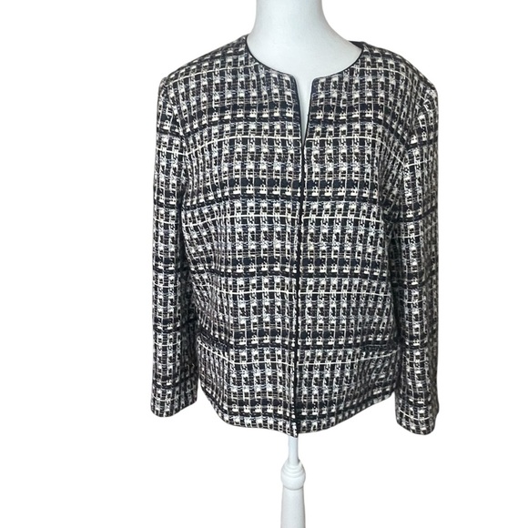 Ann Taylor Blazer Black Plaid Tweed Hook and Eye Jacket Career Professional 18 - Picture 1 of 12
